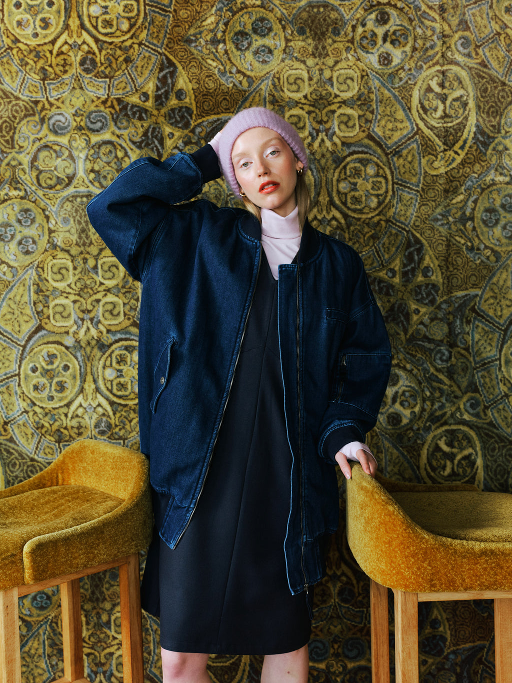 Elma blaues Kleid mit roten Sprenkeln