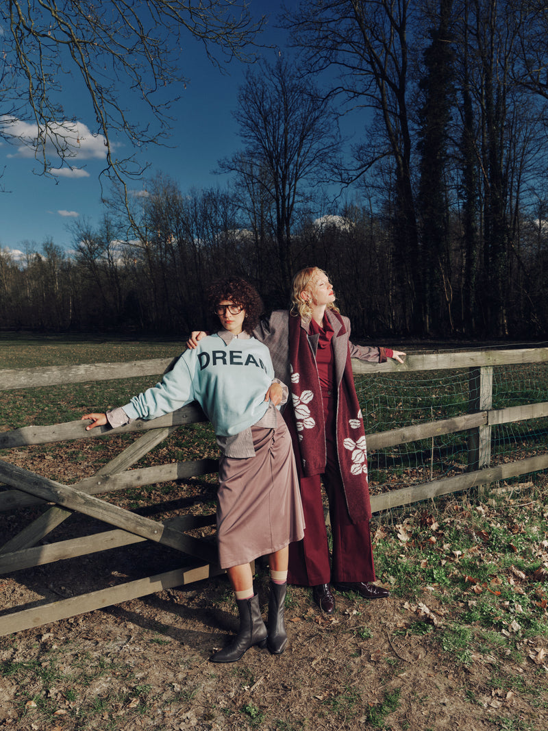 Greta rok in moon rock