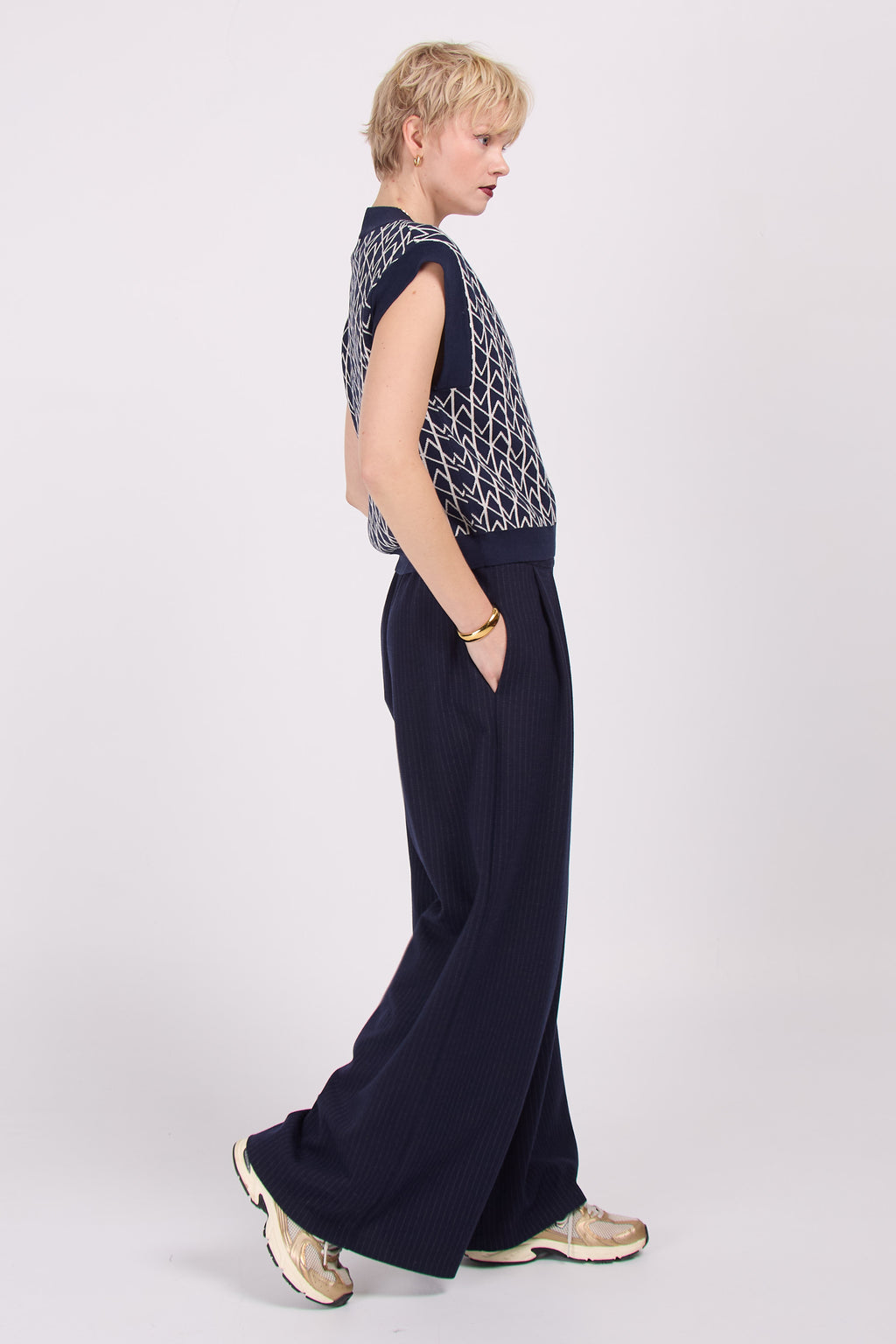 Marineblaue Hose Egbert mit Nadelstreifen
