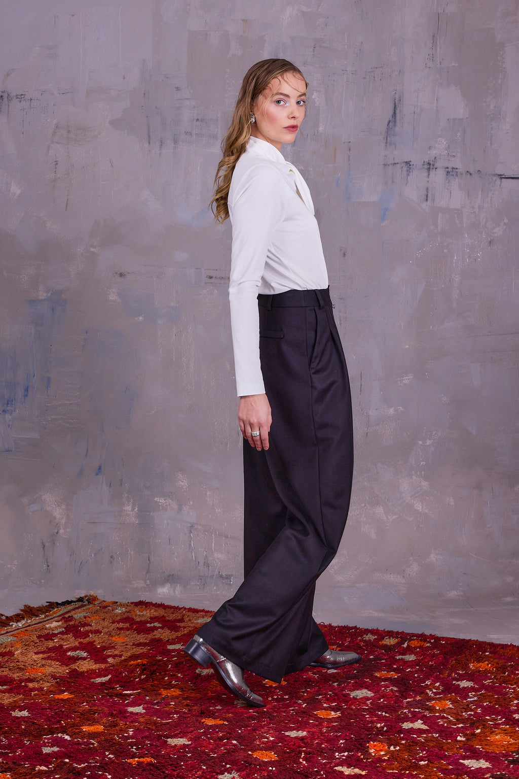 Gemma white T-shirt with bow