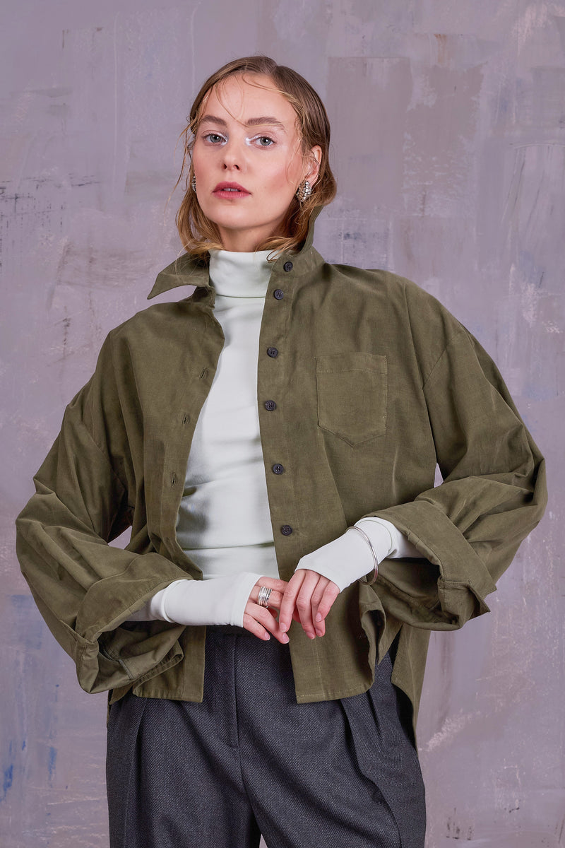 Giola shirt in olive