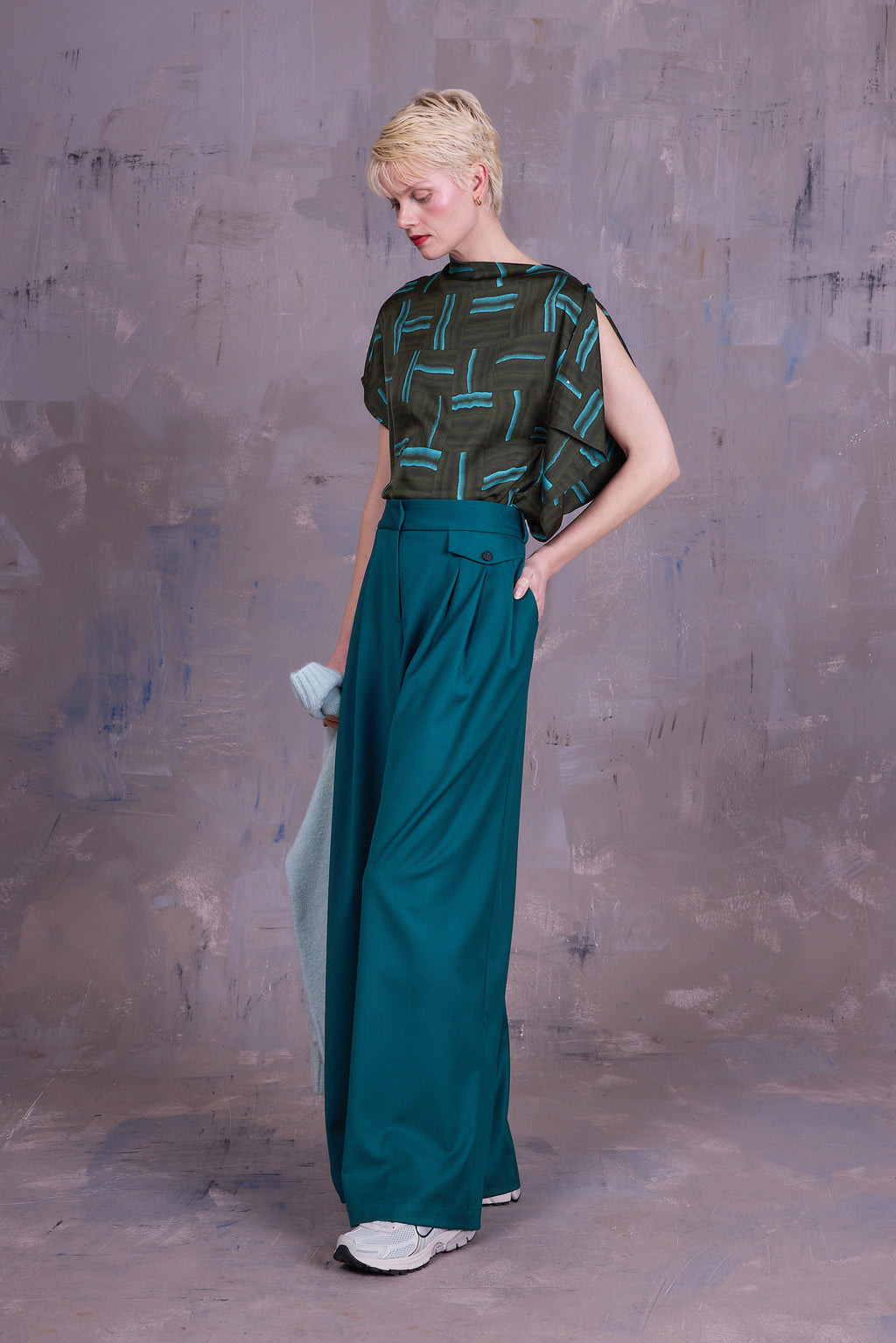 Gerita top in forest green wovens