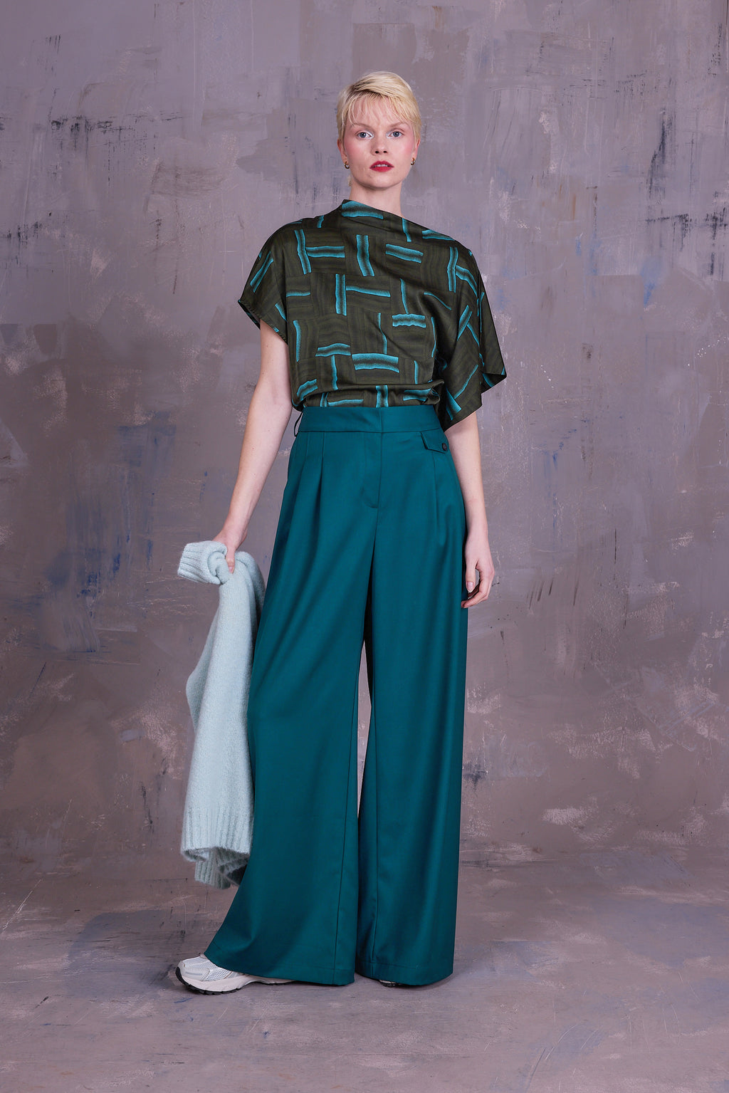 Gerita top in forest green wovens