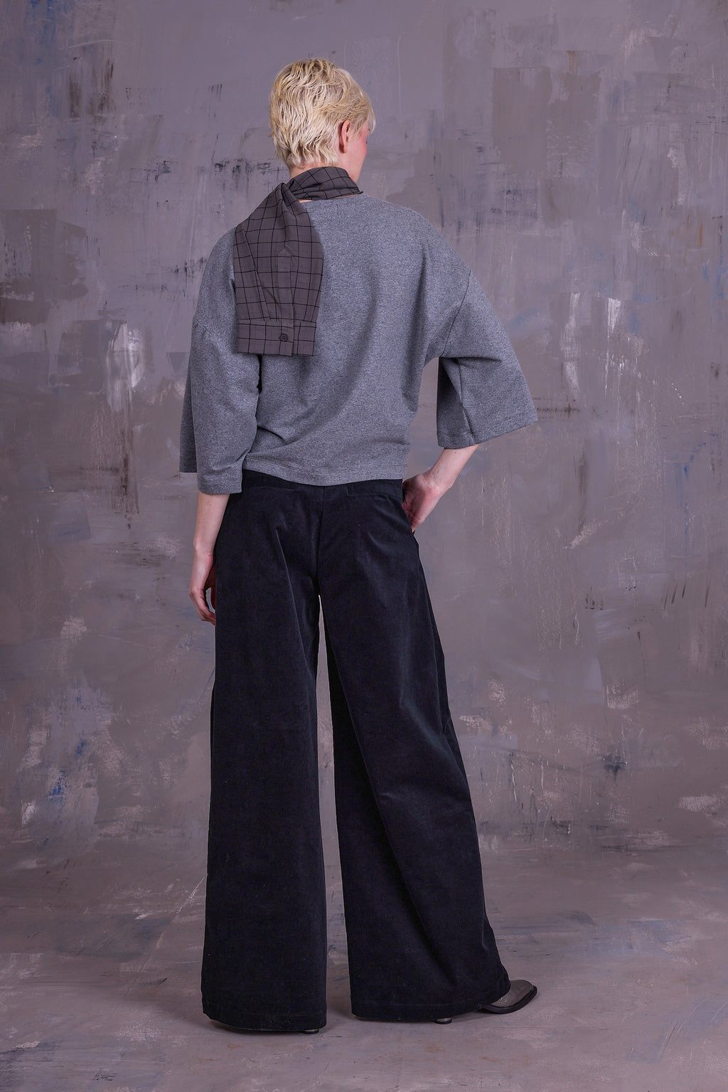 Dotty sweater in cloudy grey
