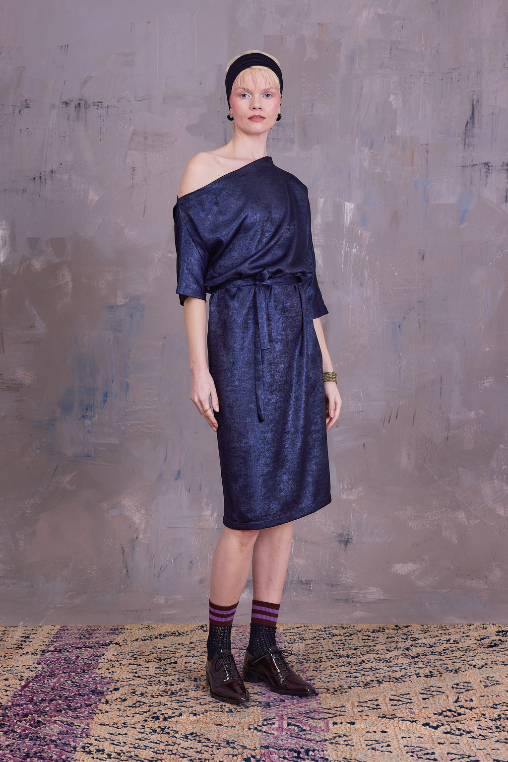 Esra jurk in shiny sapphire
