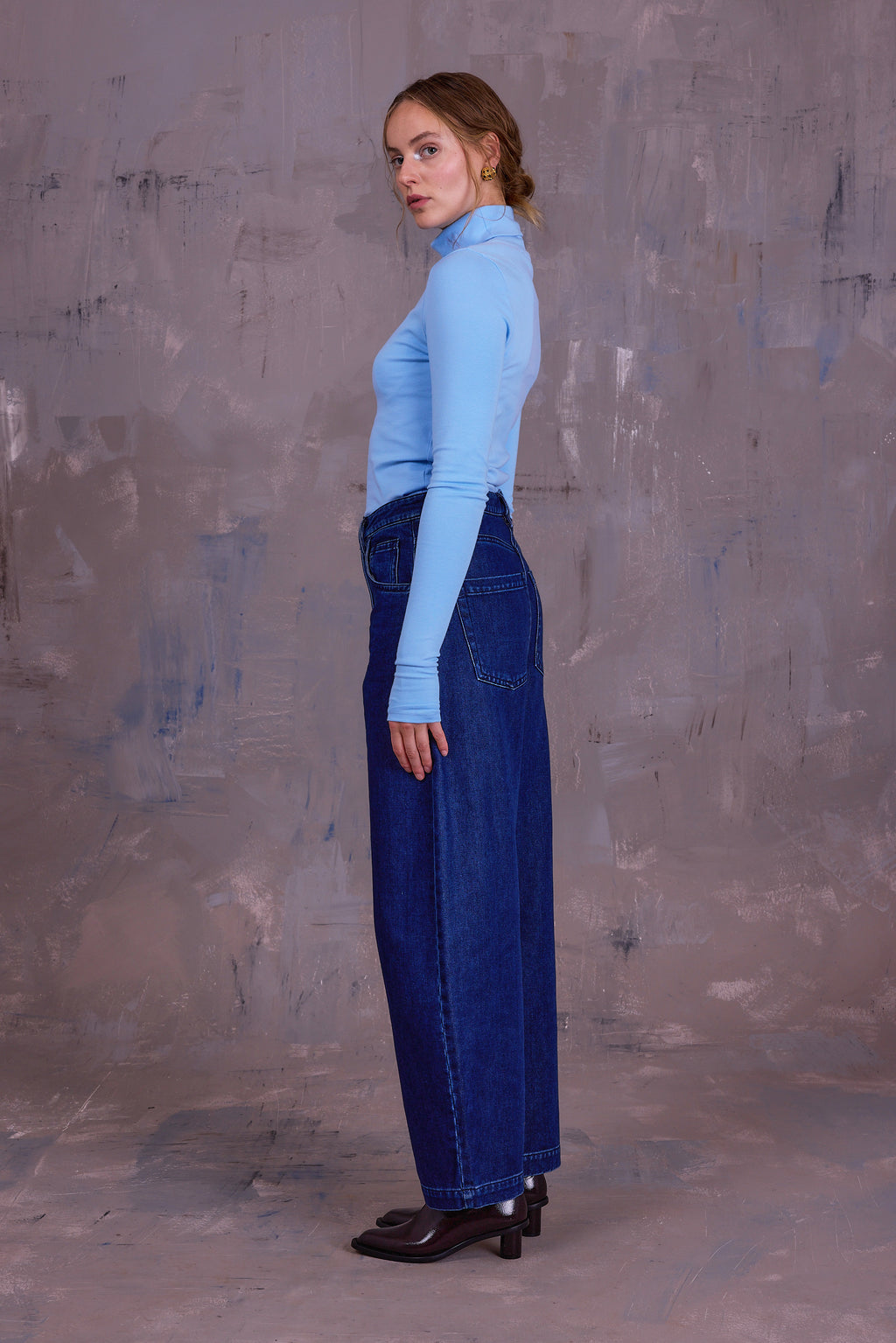 Gisely turtleneck T-shirt in airy blue