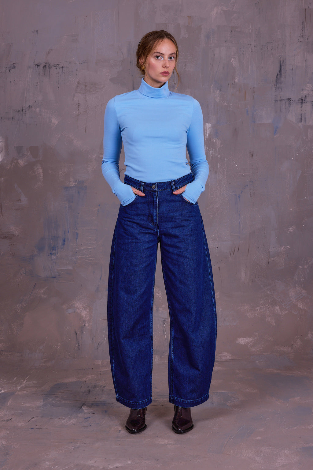 Gisely turtleneck T-shirt in airy blue