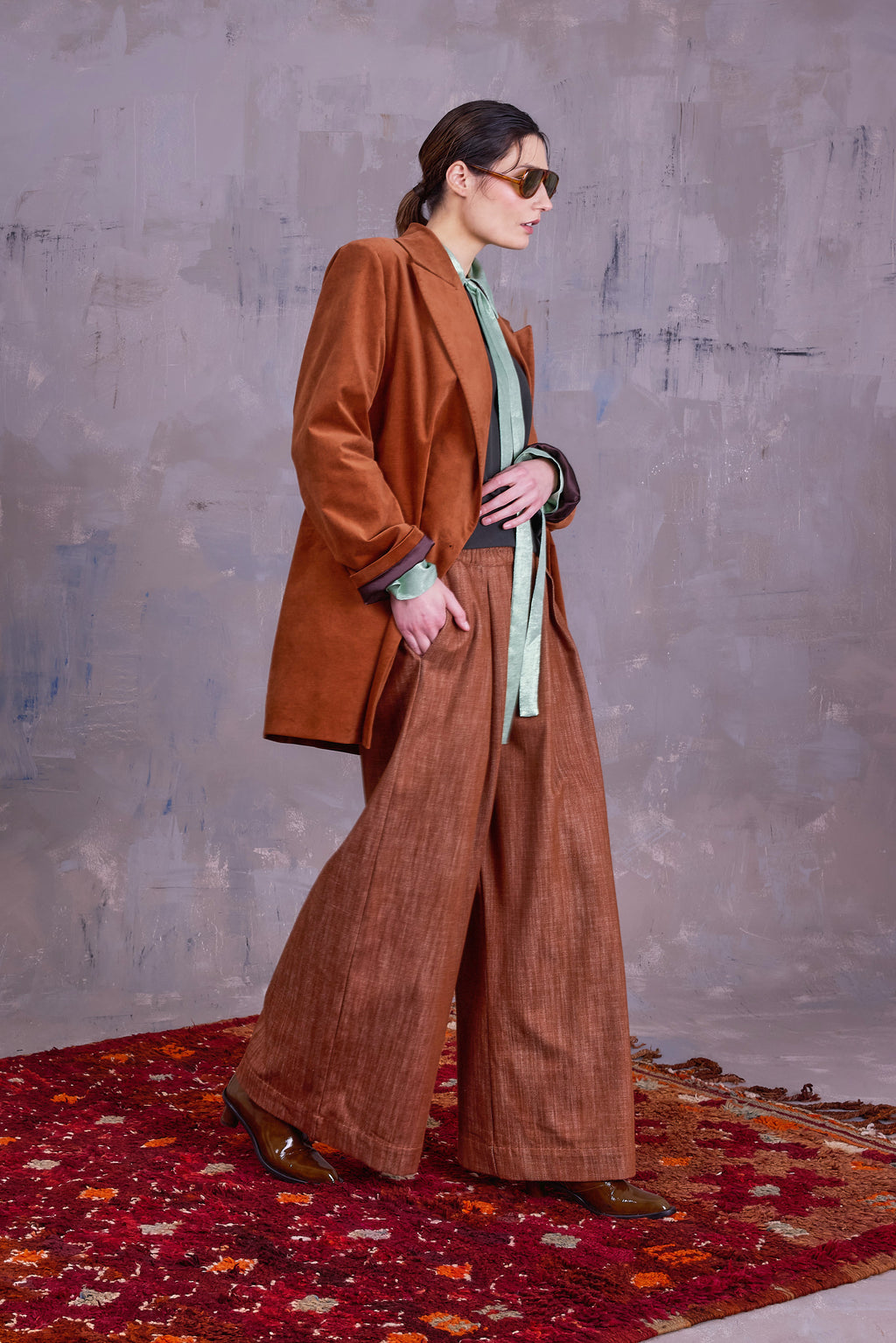 Gaspar jas in hazelnut velvet