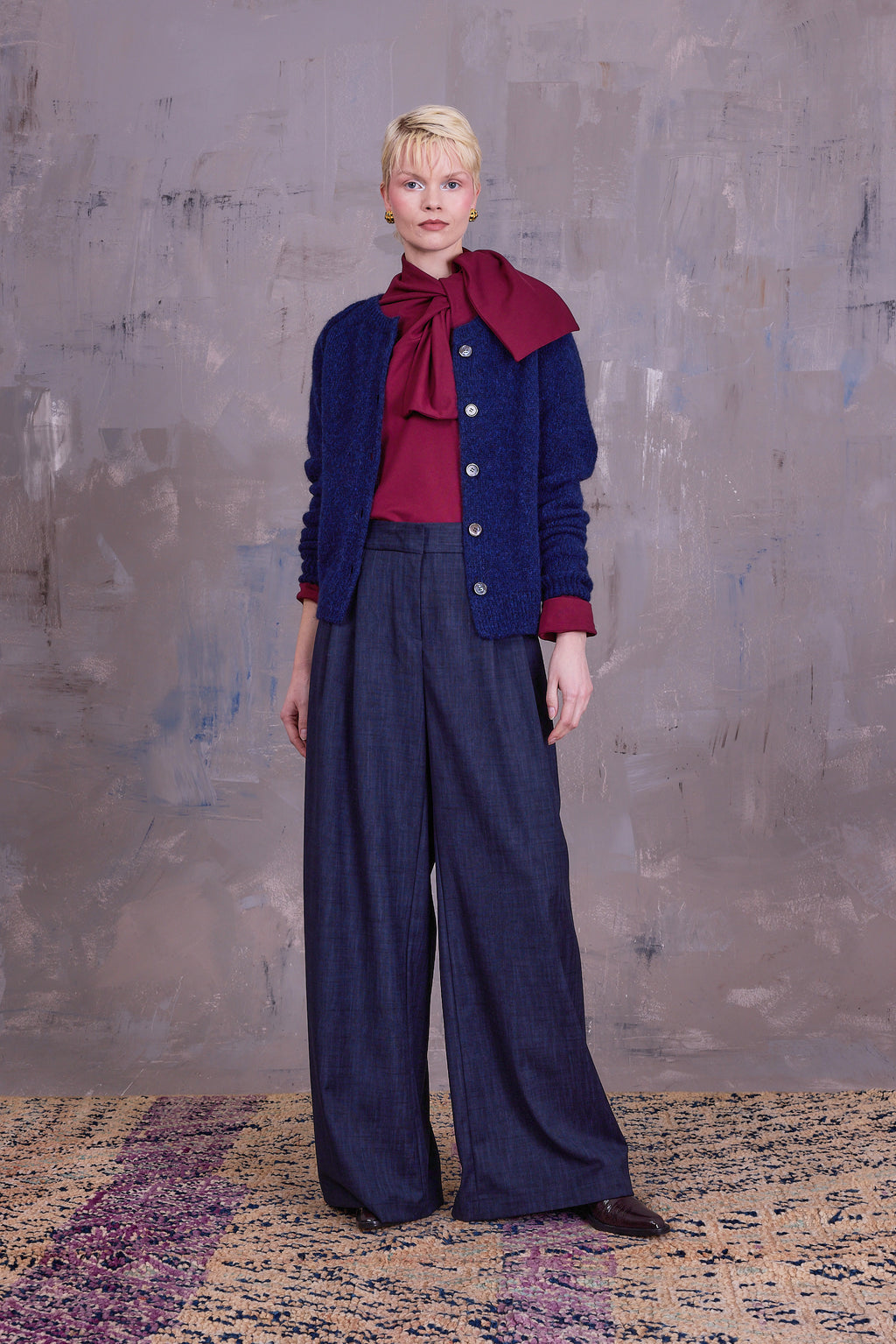 Graz cardigan in midnight blue