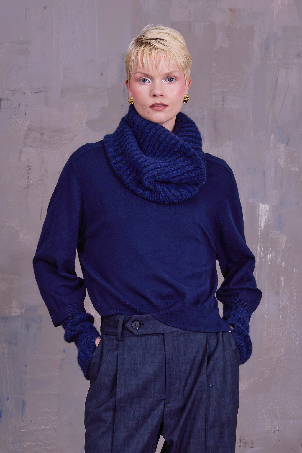 Gisella tubesjaal in midnight blue