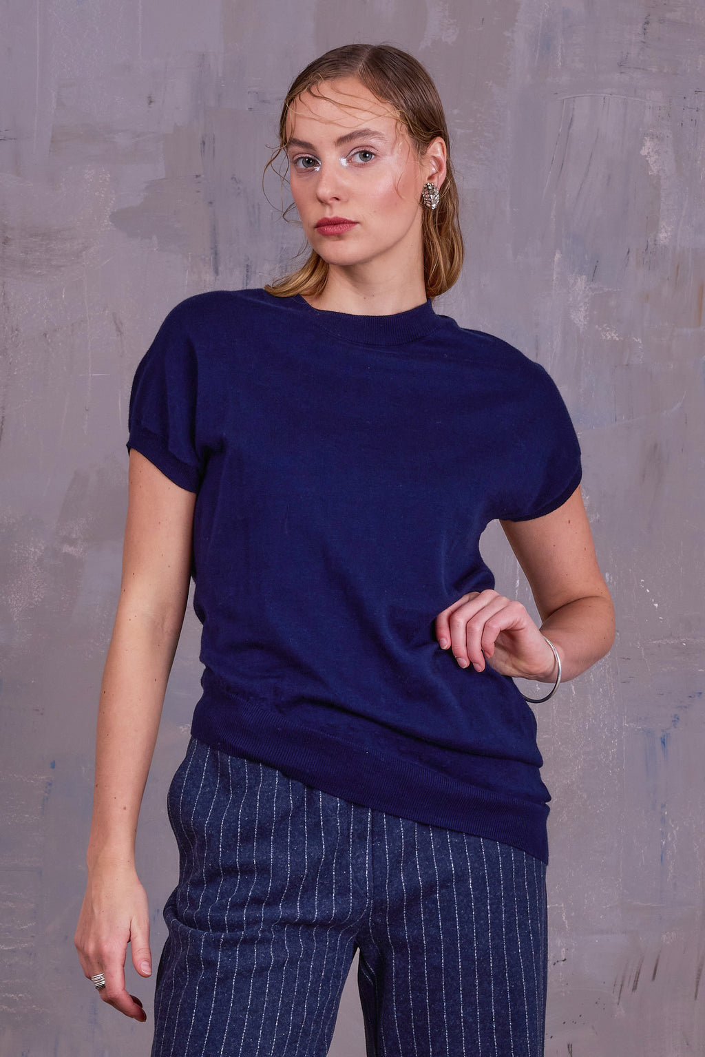 Top Gigi in dark navy