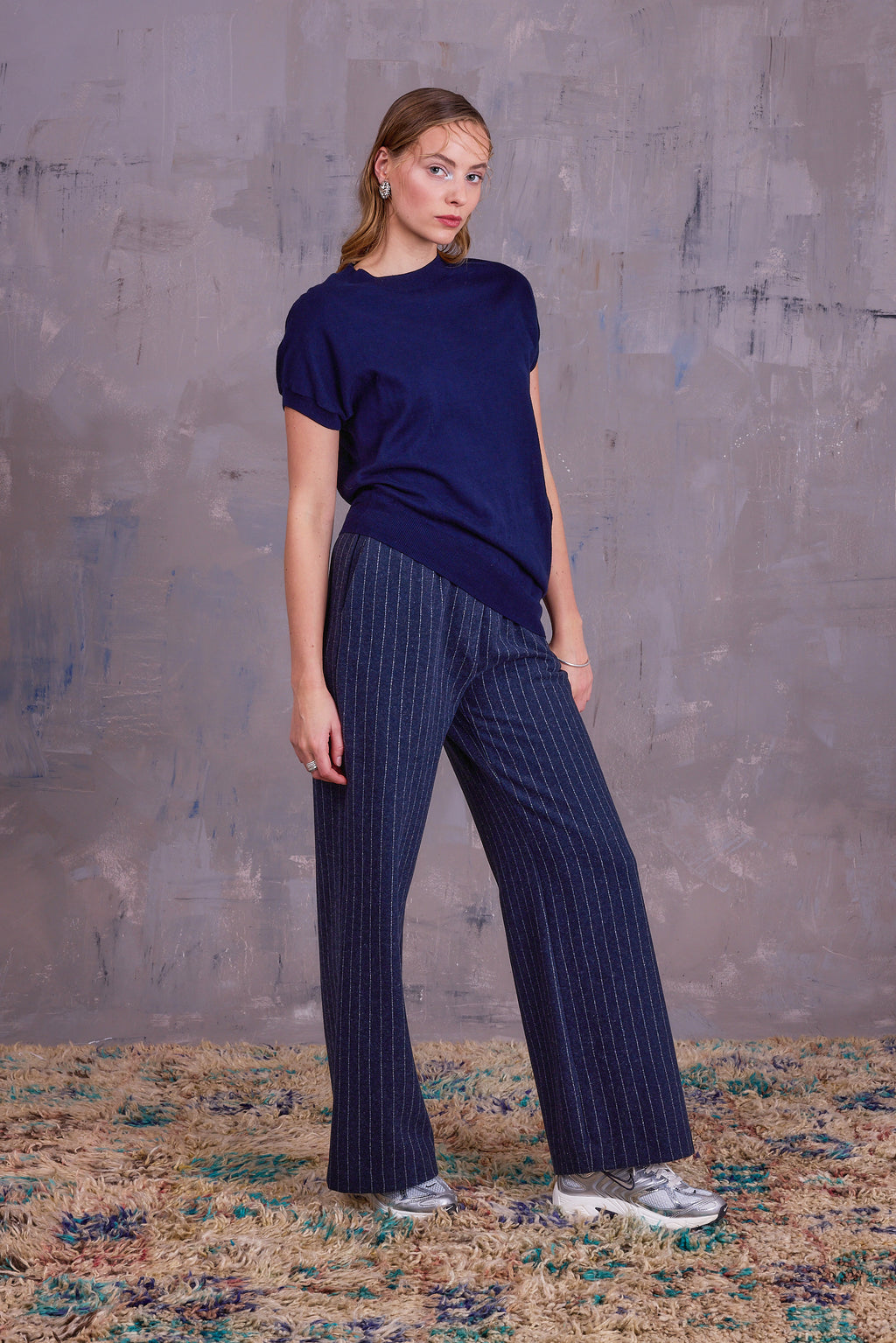 Top Gigi in dark navy