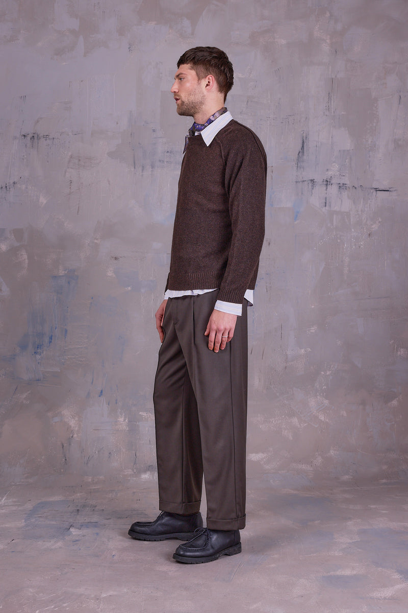 Ginger knitted sweater in dark coffee