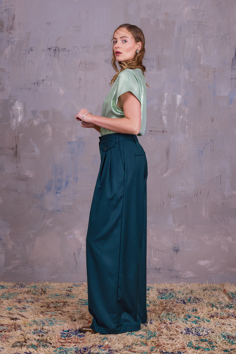 Guy trousers in pine