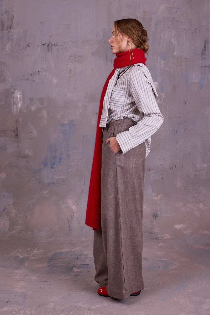 Freddy trousers in greige gabardine