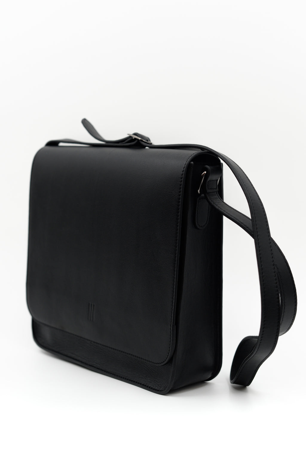 Medium crossbody handbag in black nappa leather