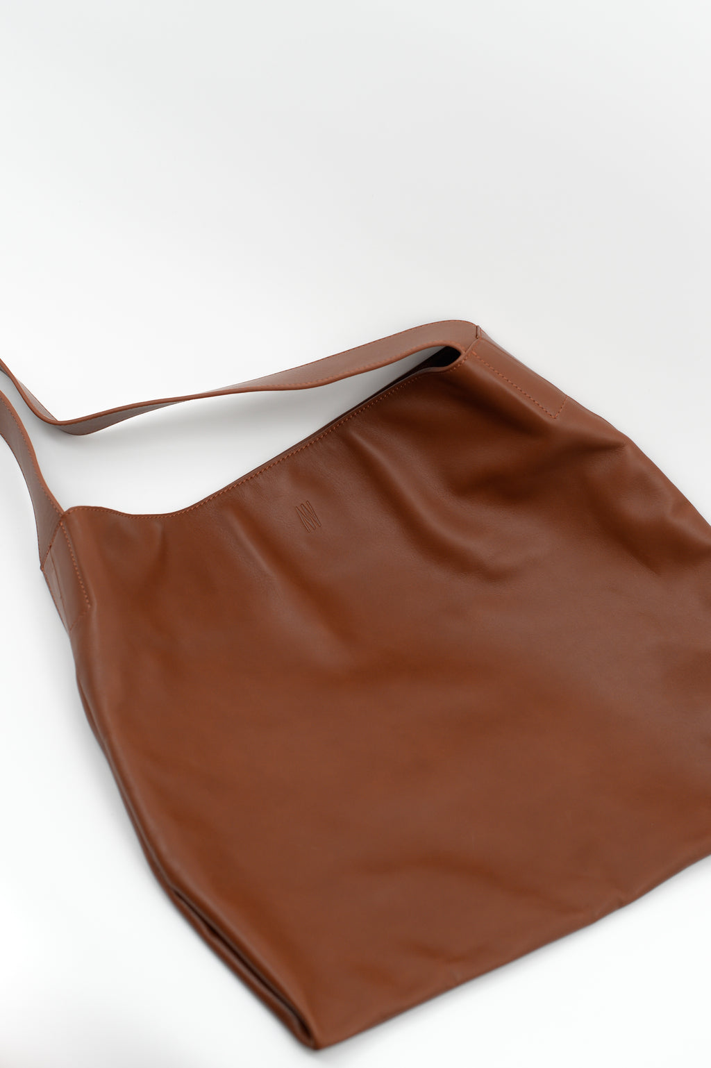 Big crossbody handtas in cognac nappaleer