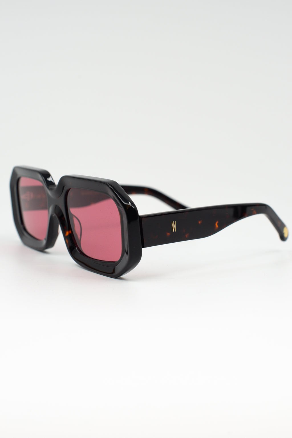 Jackie sunglasses in dark tortoise / cherry