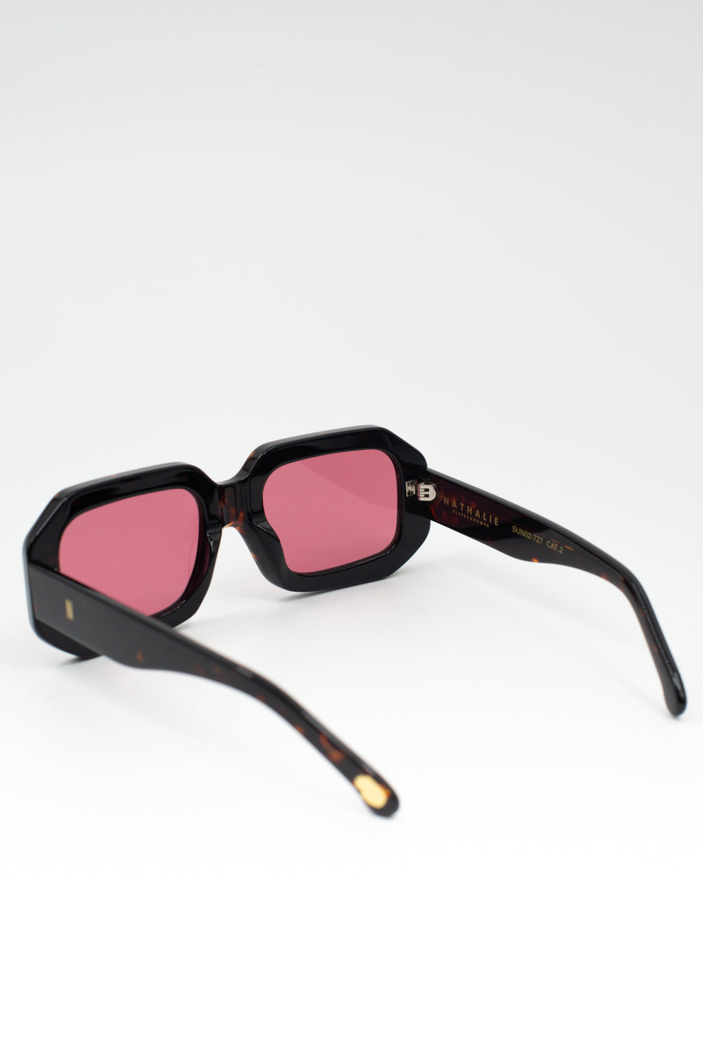 Jackie sunglasses in dark tortoise / cherry
