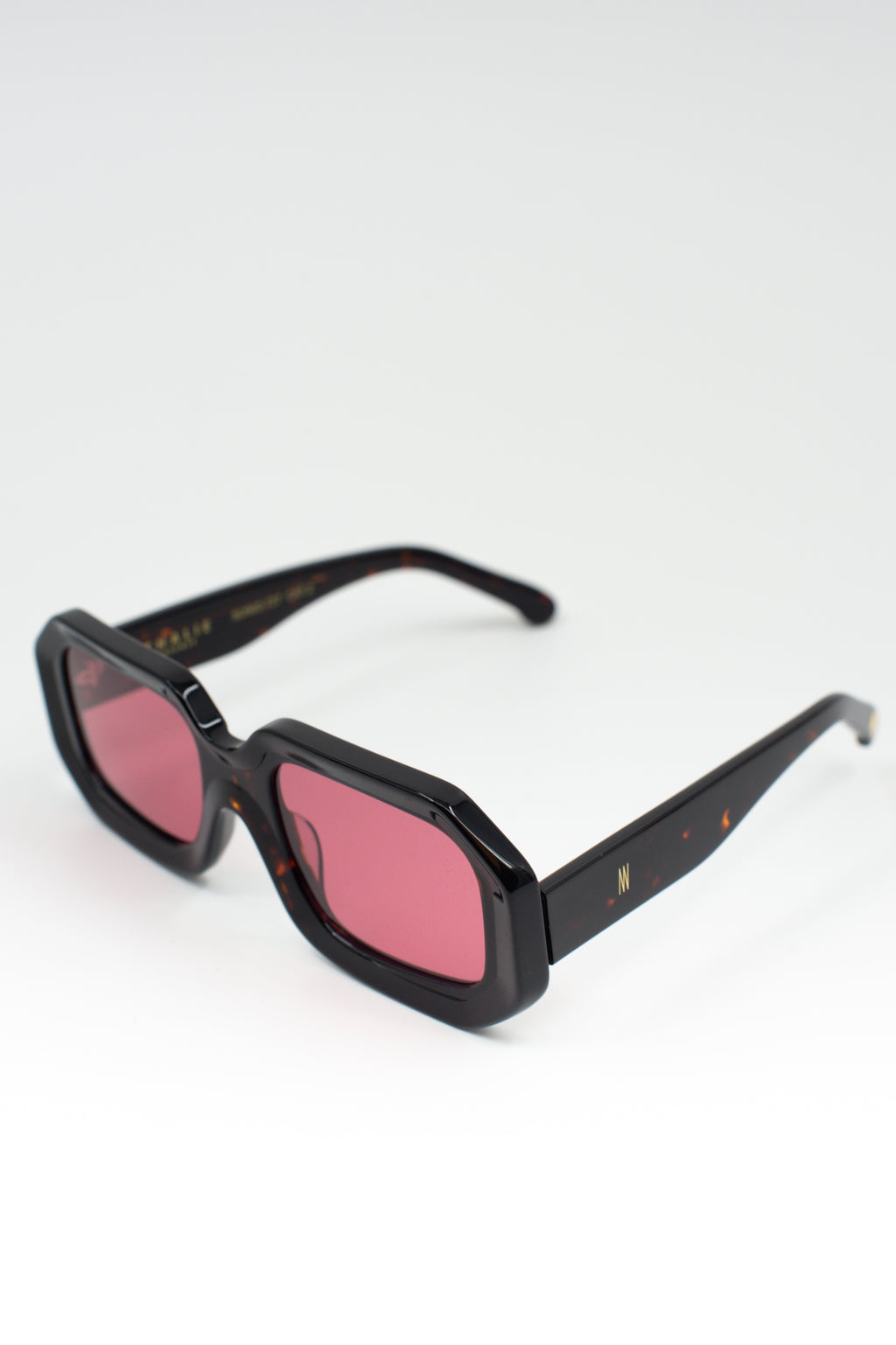 Jackie sunglasses in dark tortoise / cherry
