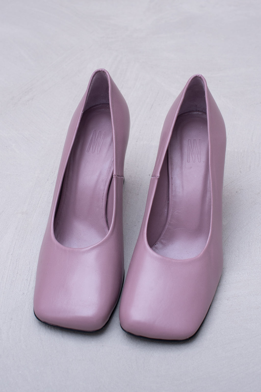 Flume pumps in mauve