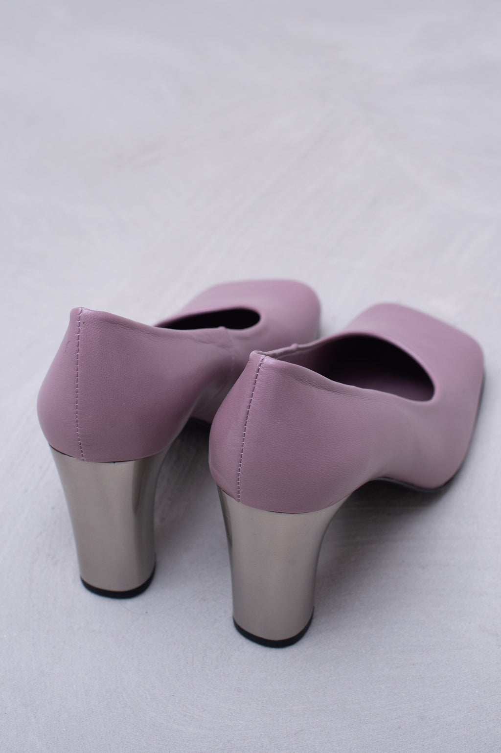 Flume pumps in mauve