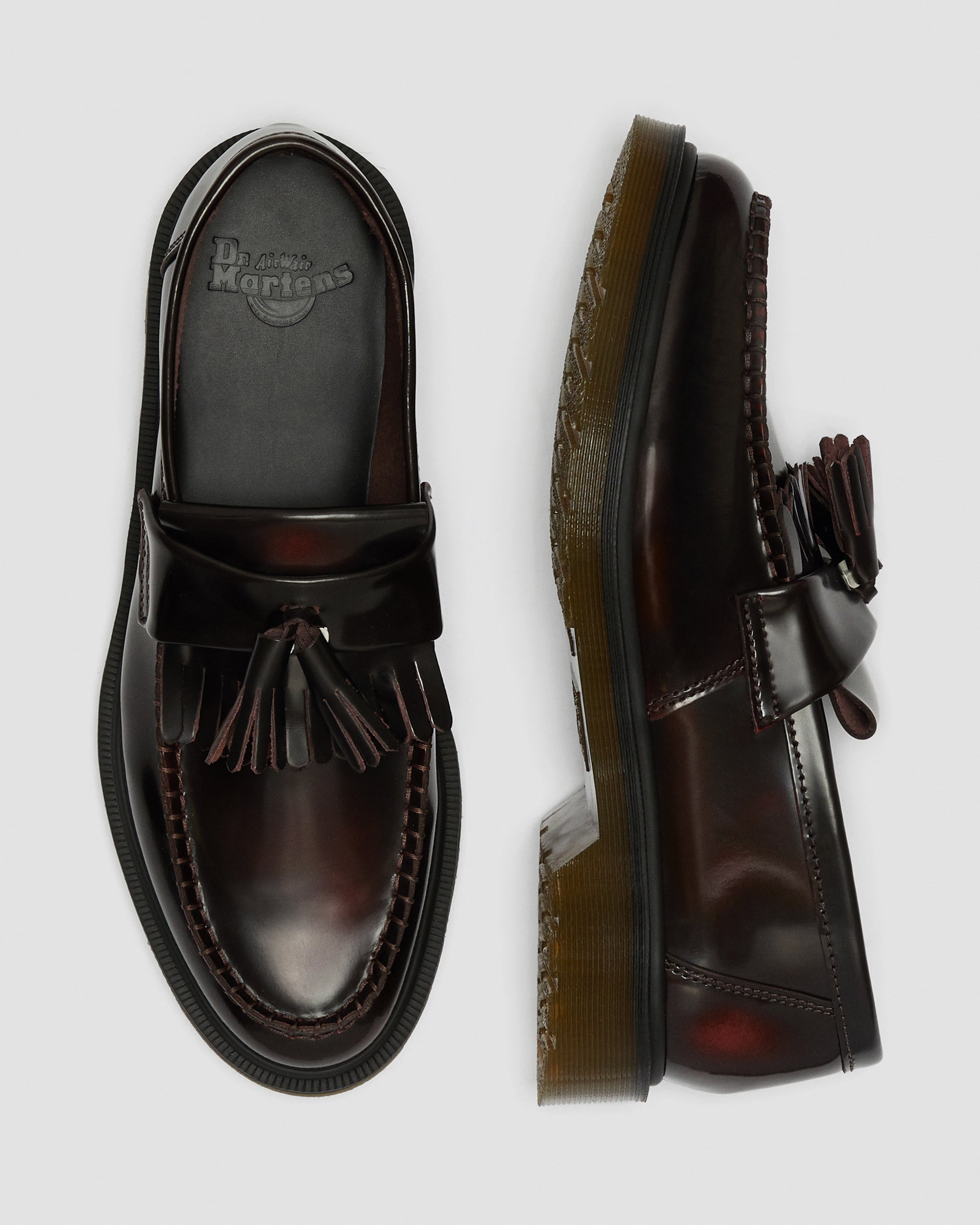 Tassel Loafer en Cherry Red Arcadia