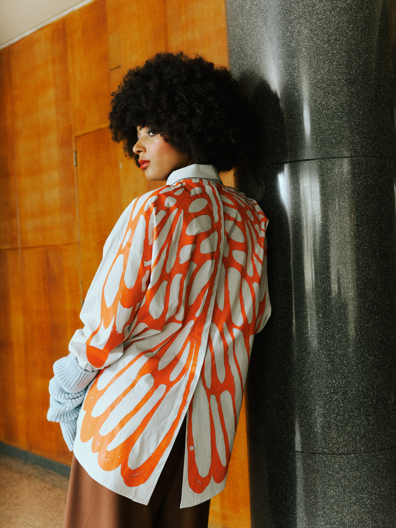 Emmelie  moth print shirt in skyblue/orange