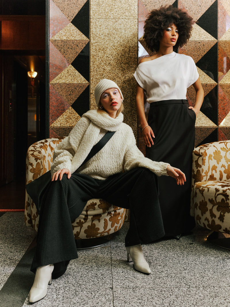 Brasilia chalk white sweater in bubbly wool
