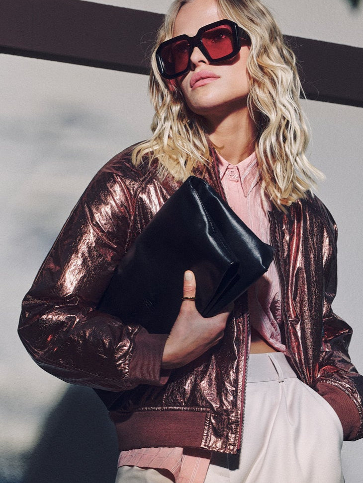 Clutch bag in black 
