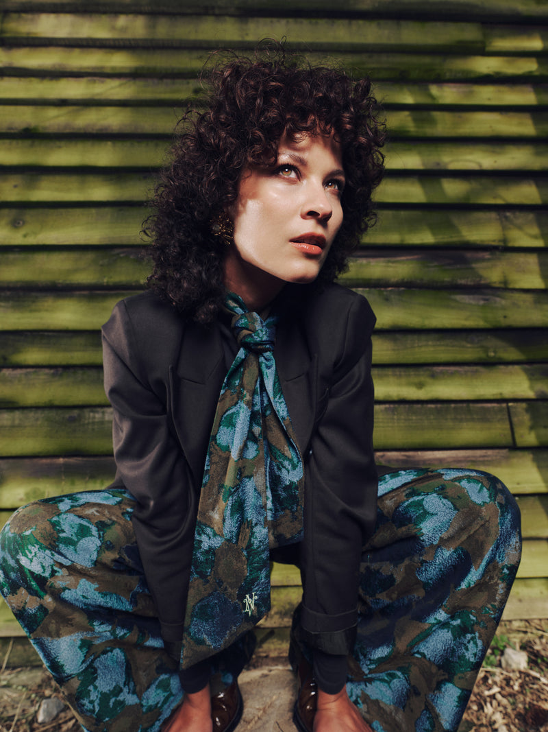 Grisa scarf in rivergreen jacquard