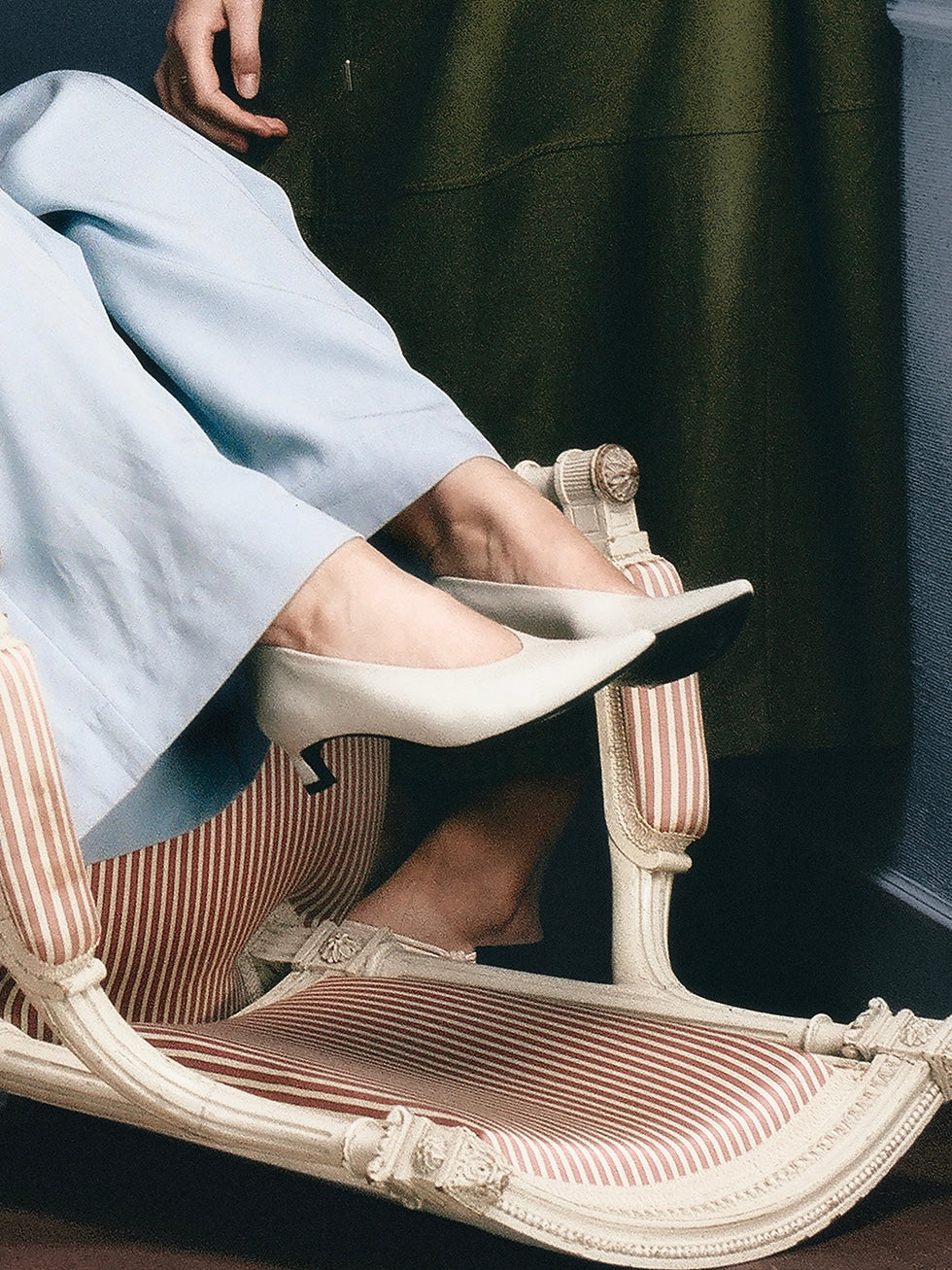 Heaven pump in chalk white