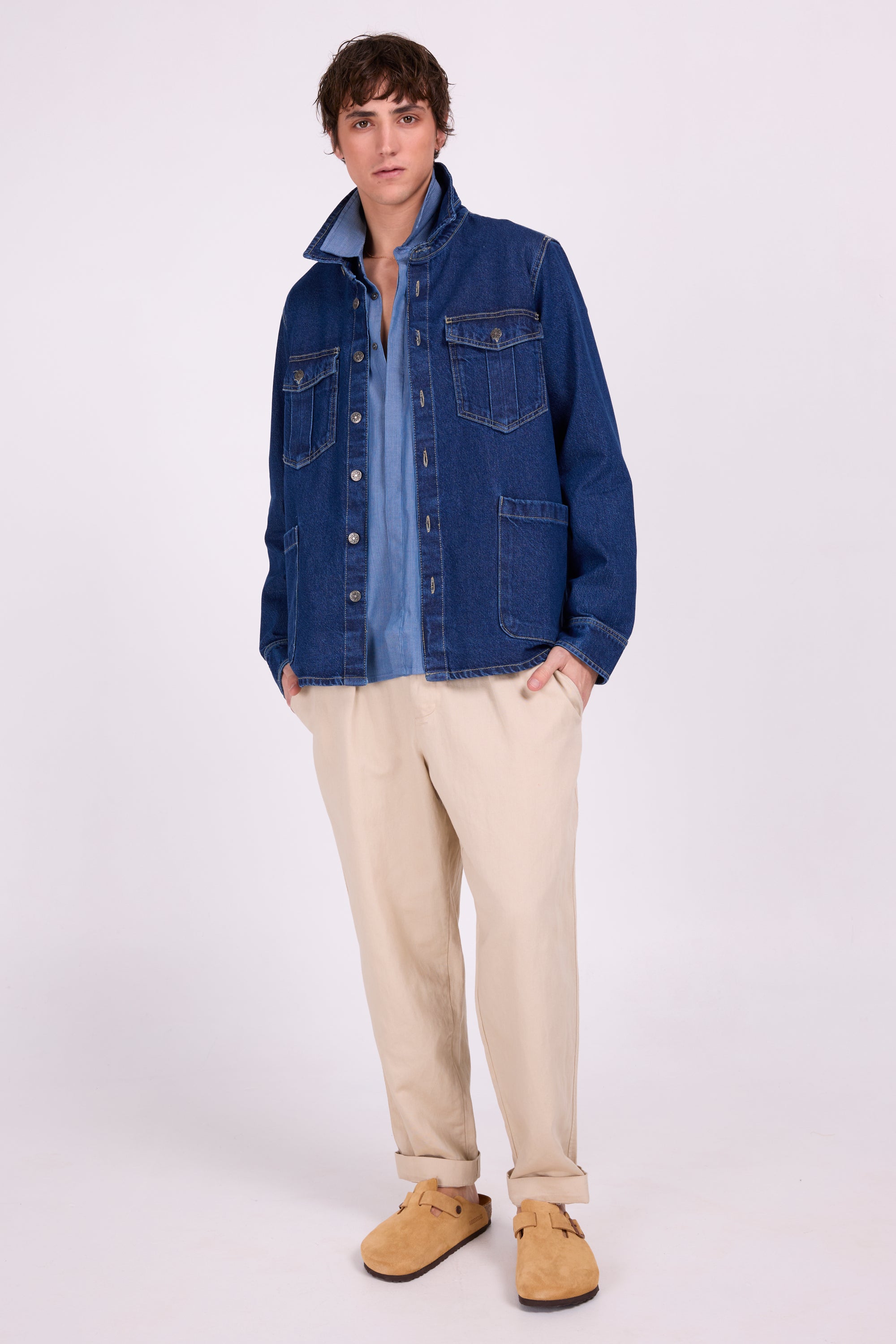 Davin dunkle Jeansweste