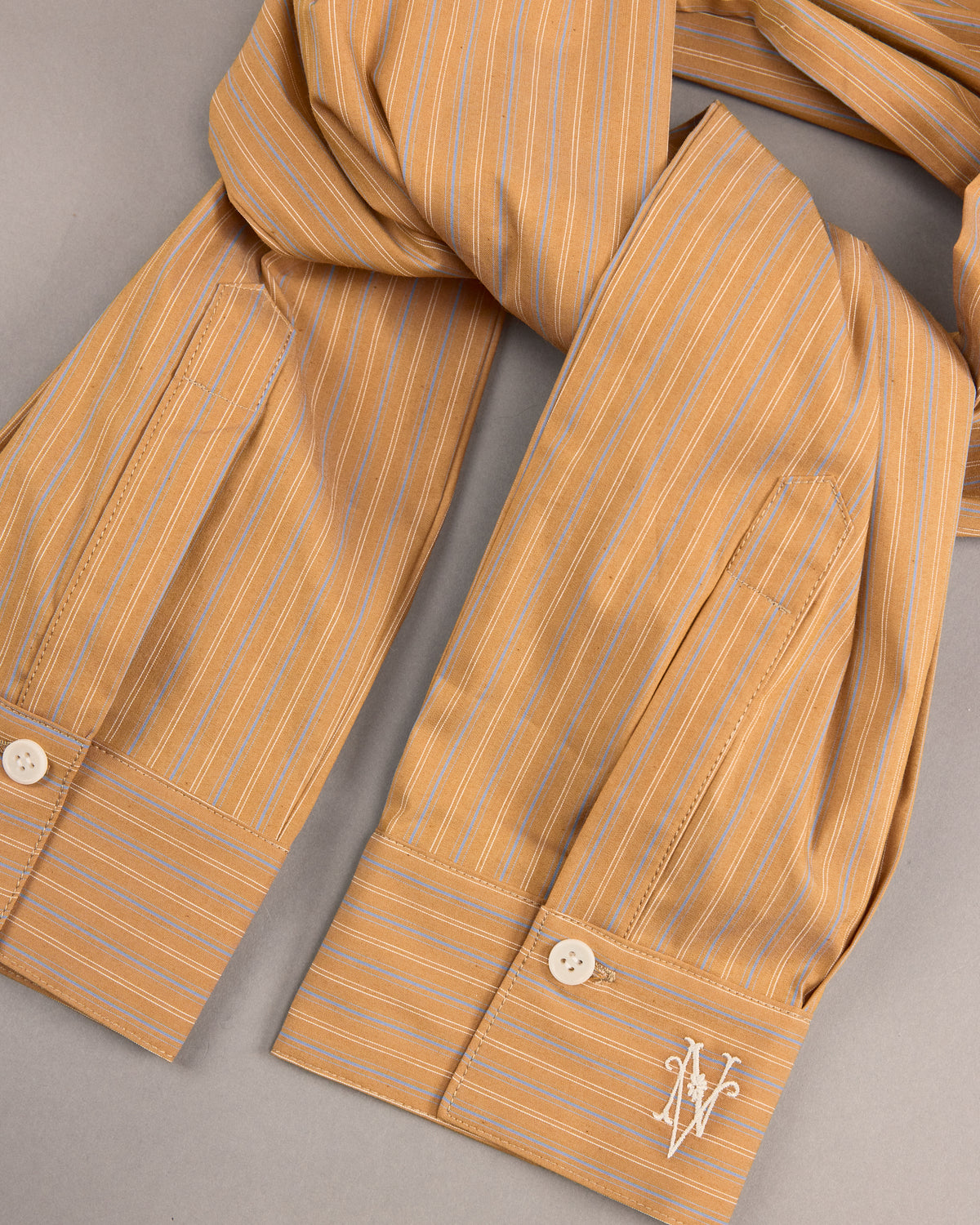 Ganna sjaaltje in mustard gold / blue stripes