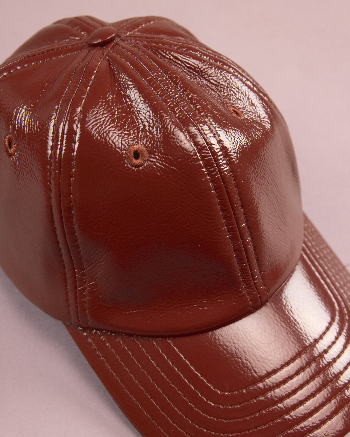 Jo pet in maroon faux leather