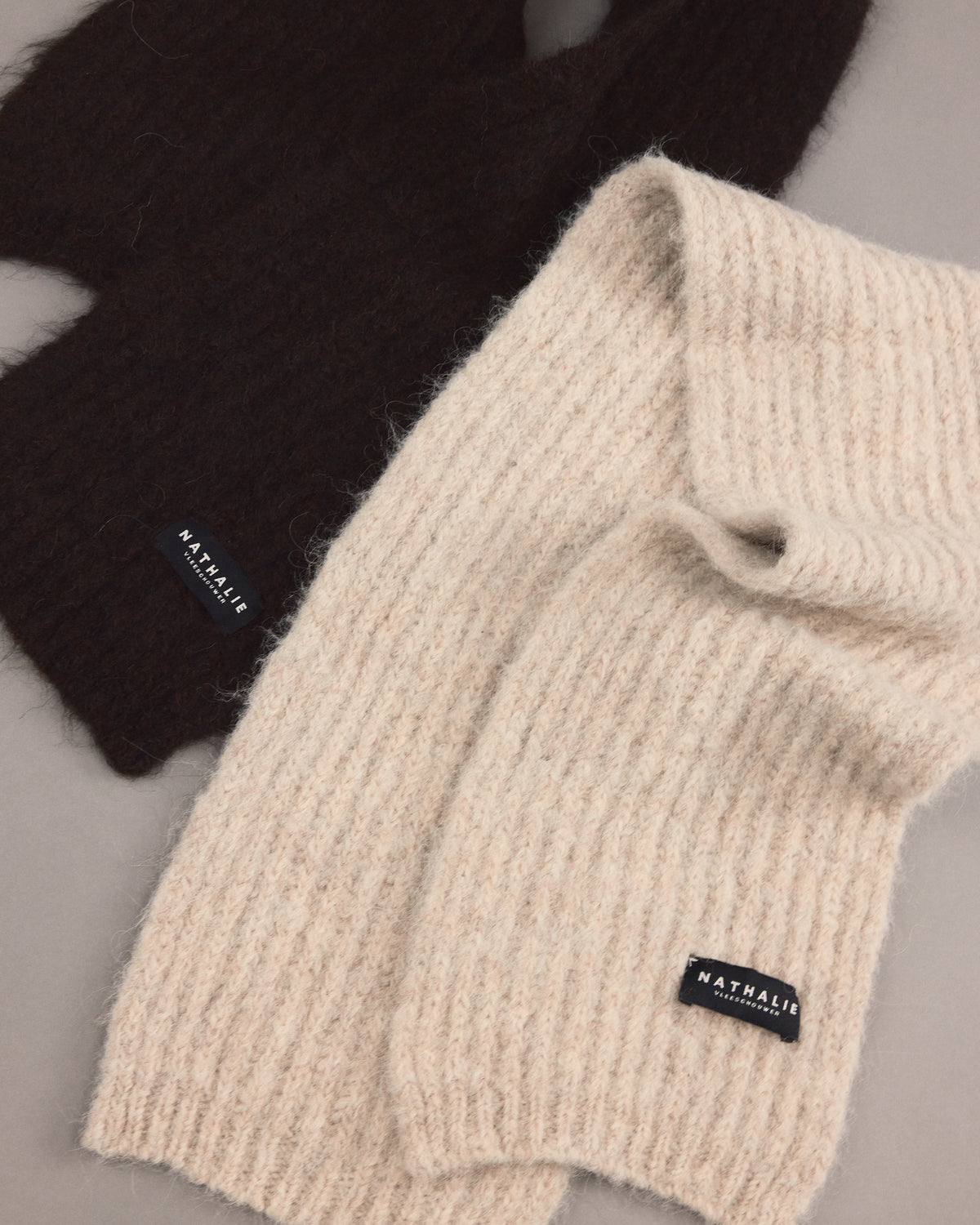 Jambi scarf in black bean 