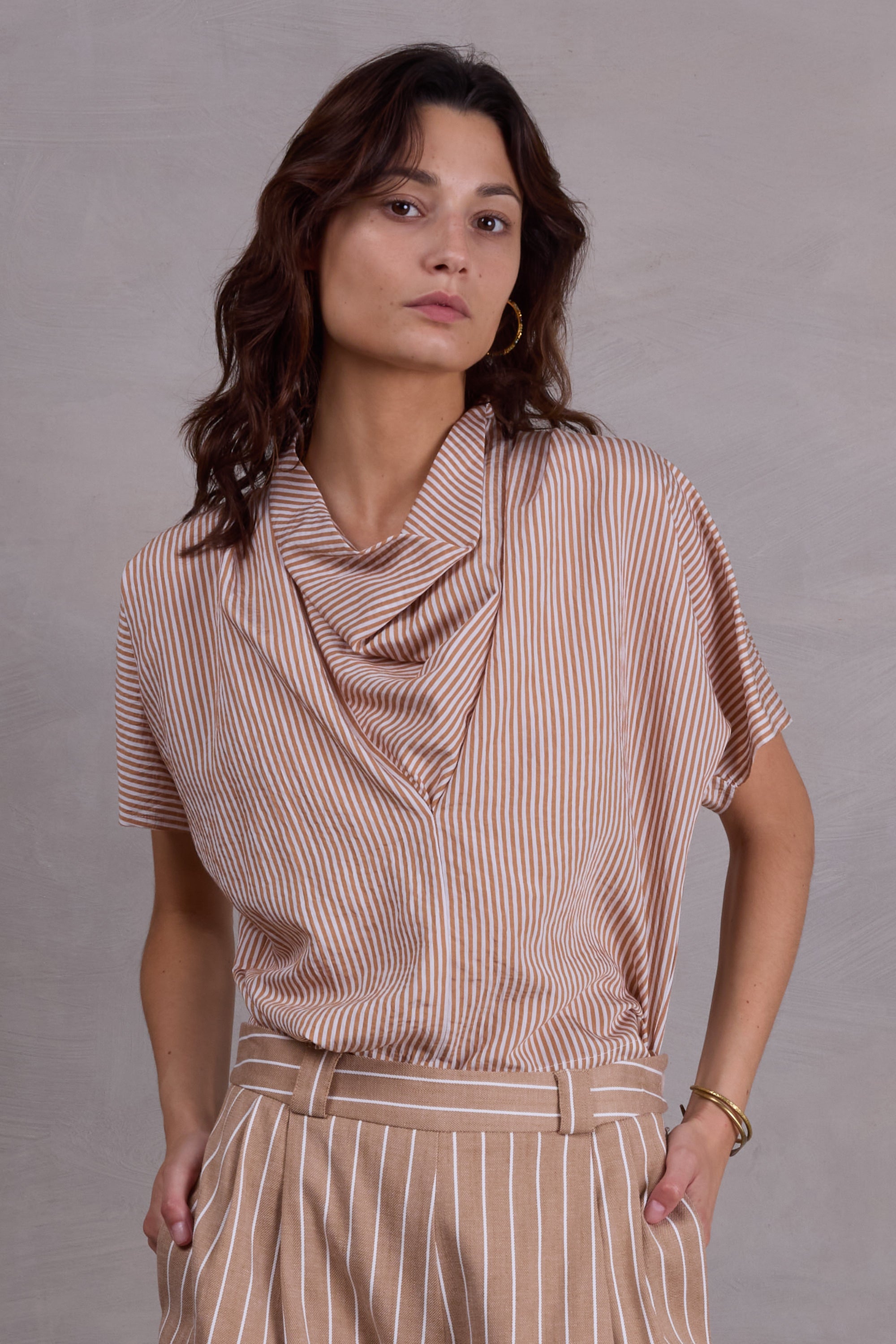Filipa blouse in biscuit brown stripes