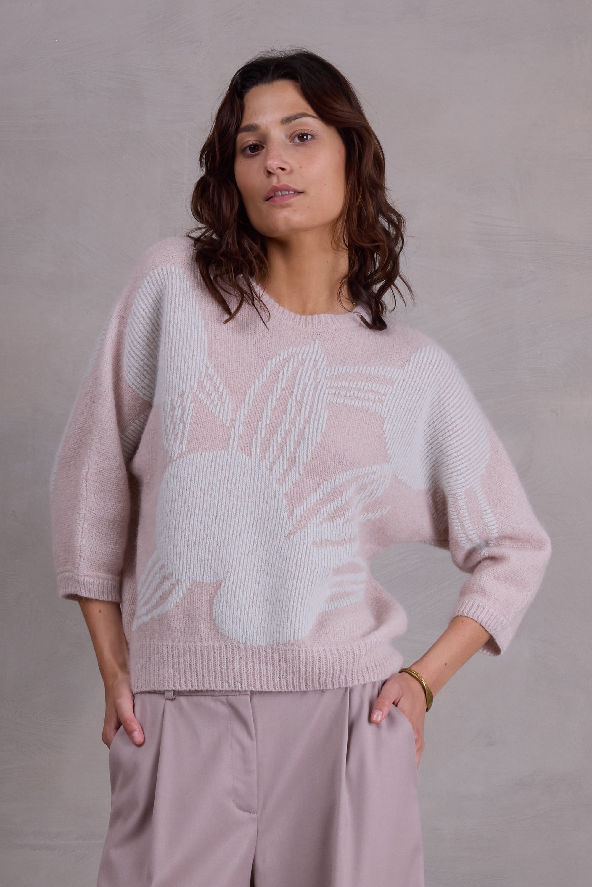 Avoine alpaca sweater in desert sand with ice blue