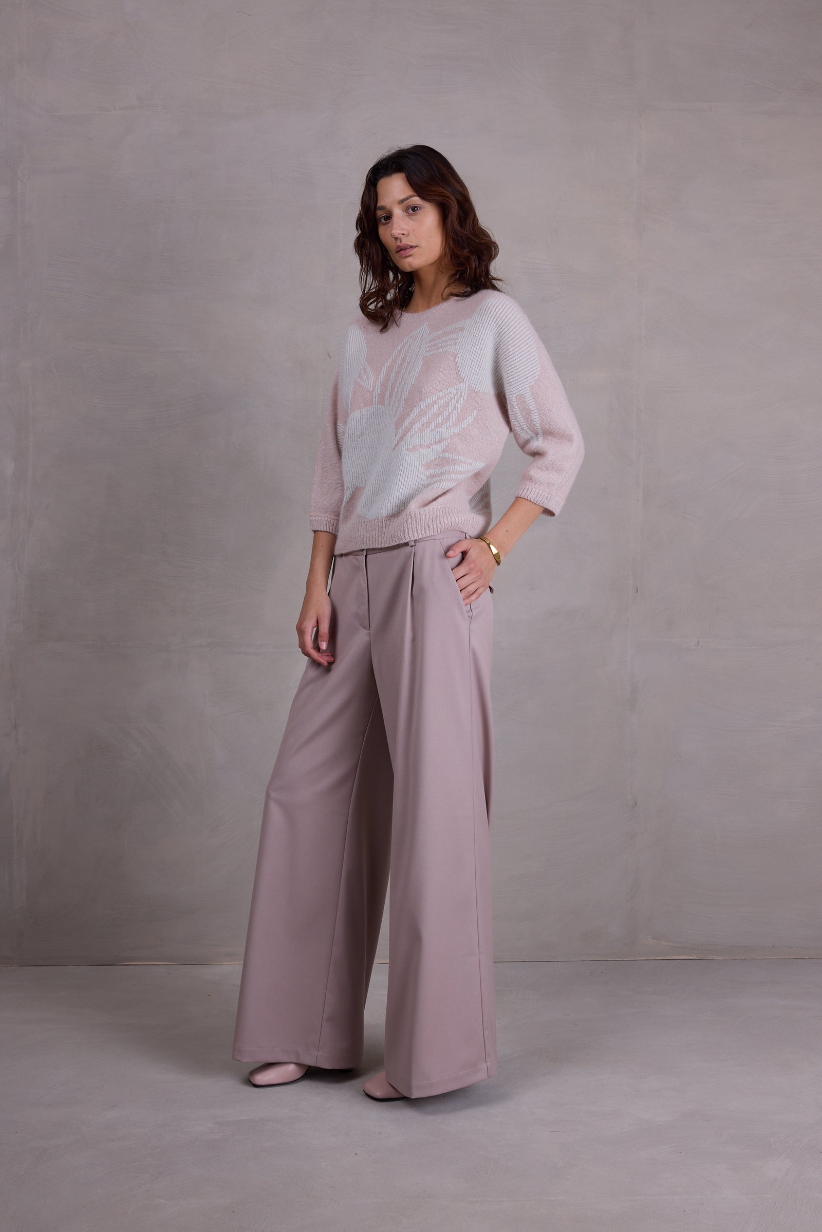 Avoine alpaca sweater in desert sand with ice blue