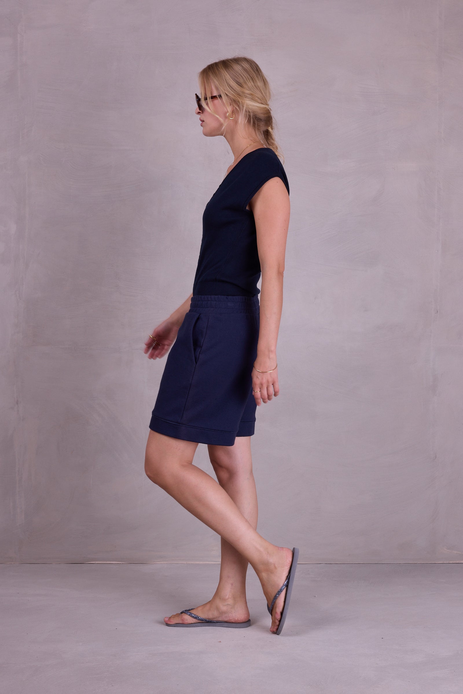 Oman body in night blue