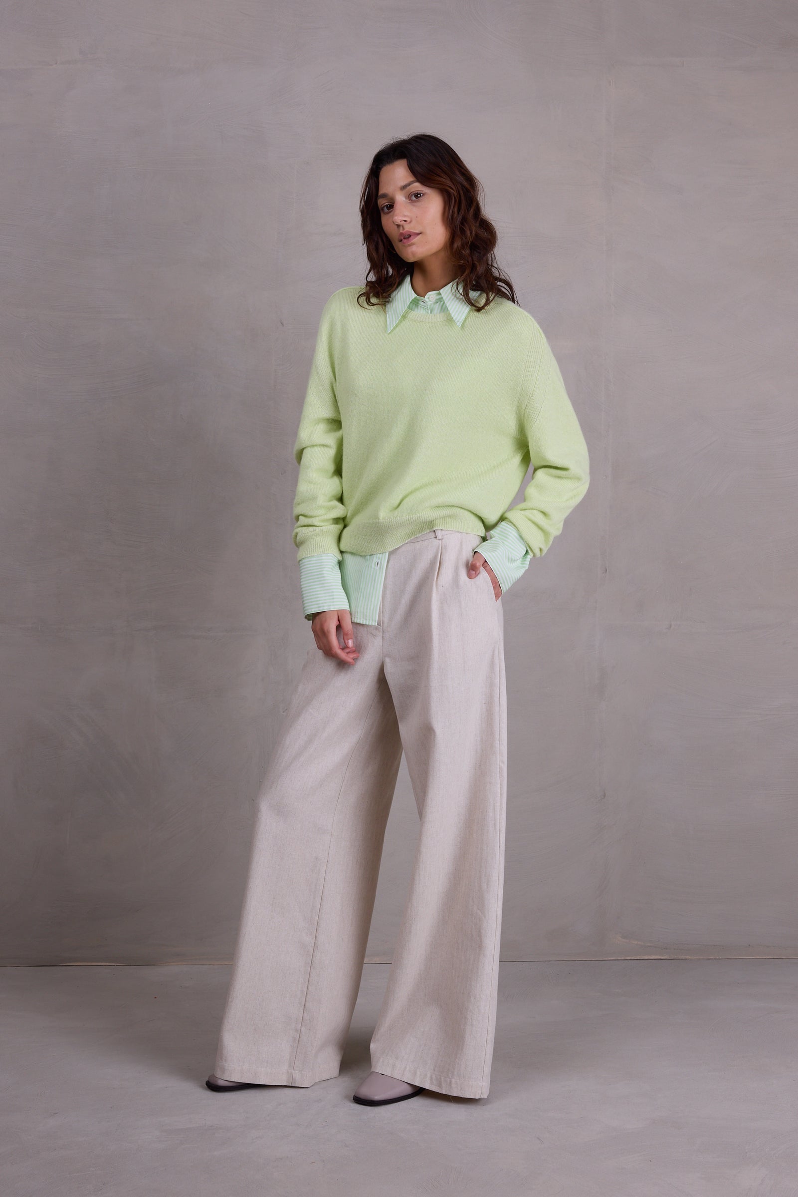 Edward broek in sand herringbone