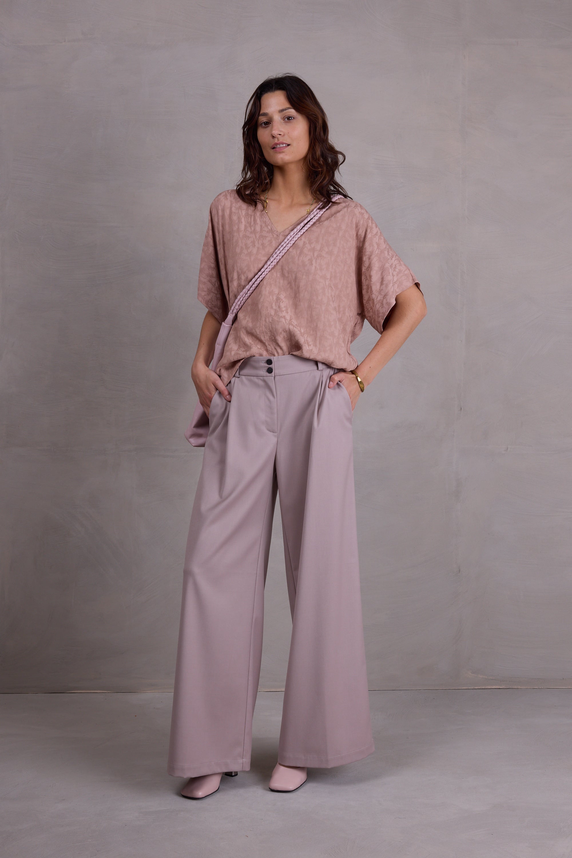 Edward trousers in taupe