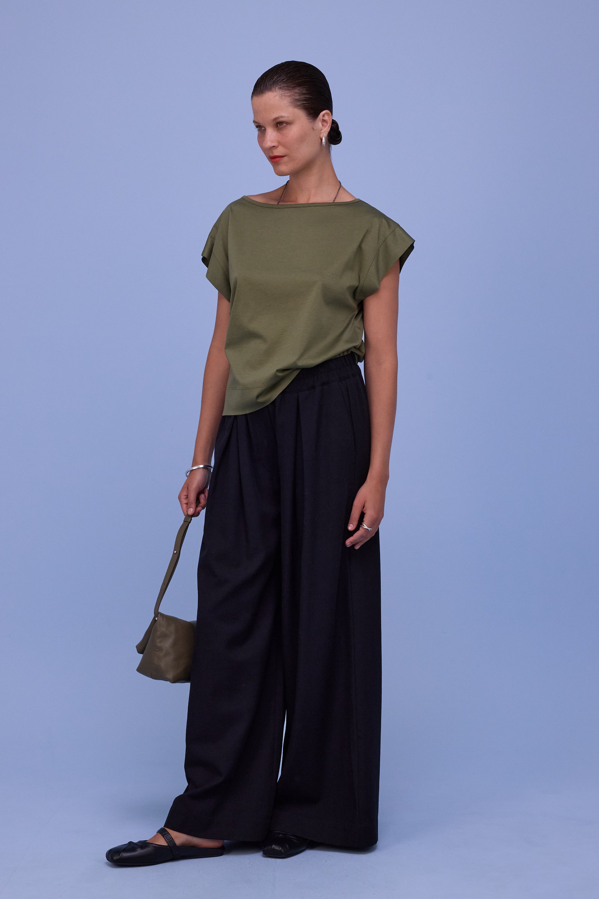 Demi T-shirt in dark olive