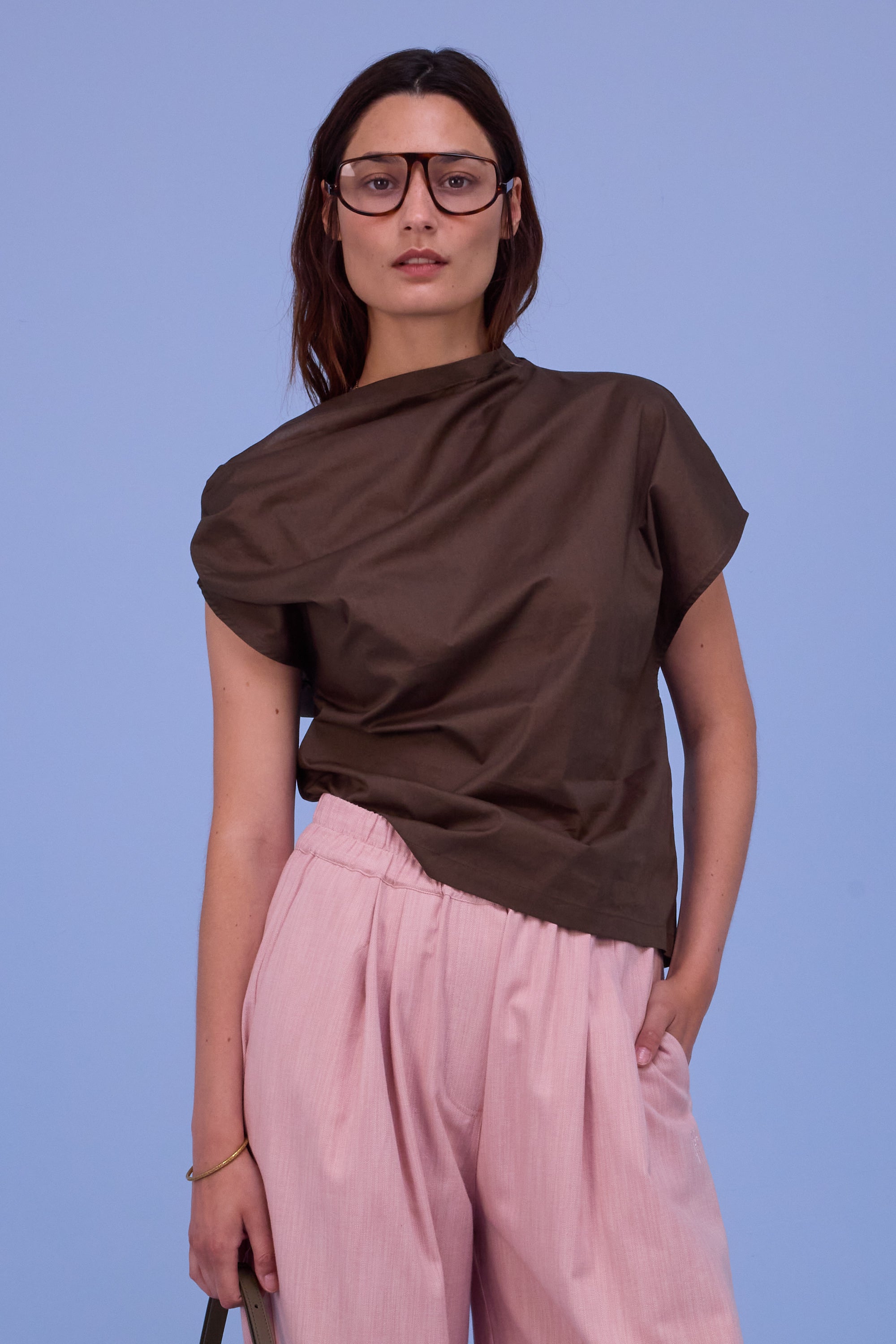 Feline top in dark khaki