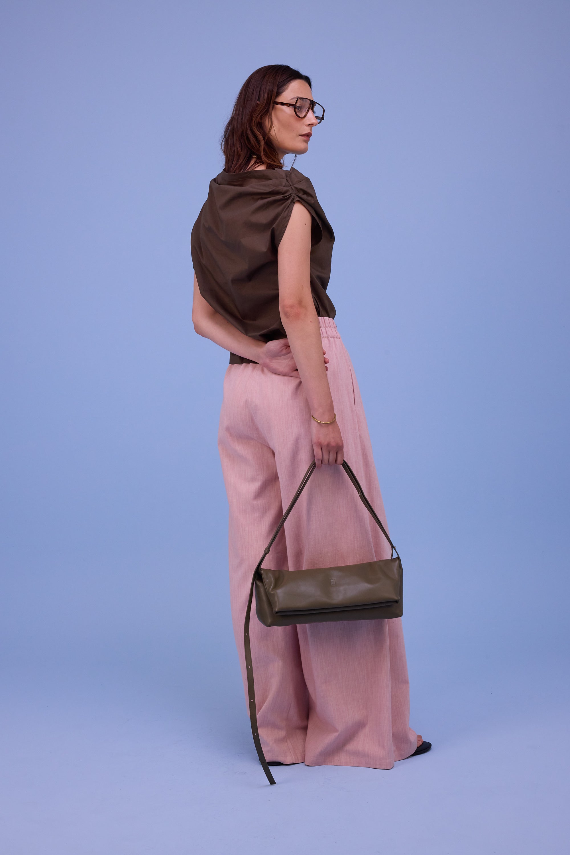 Feline top in dark khaki