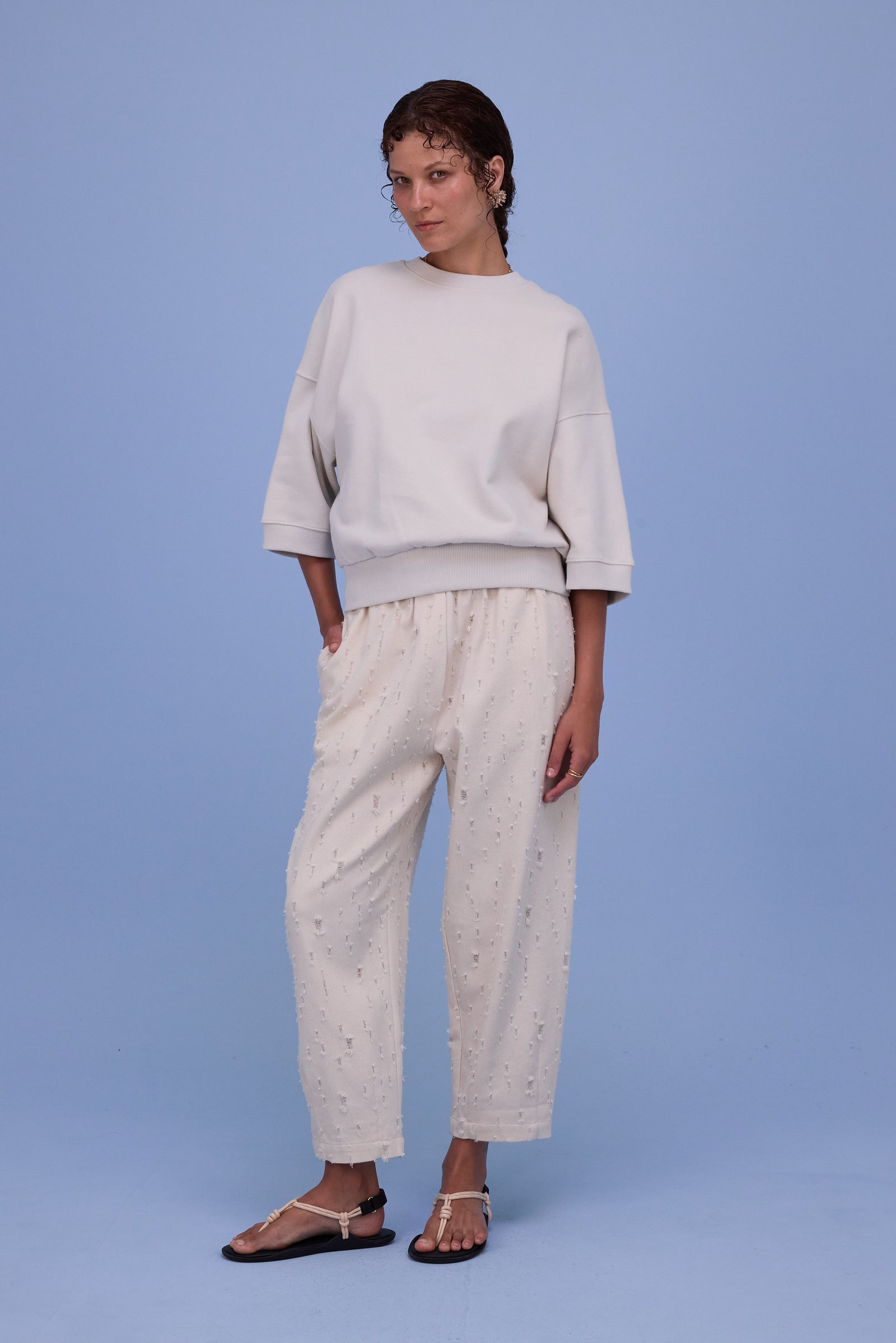 Hibiscus sweater in almond