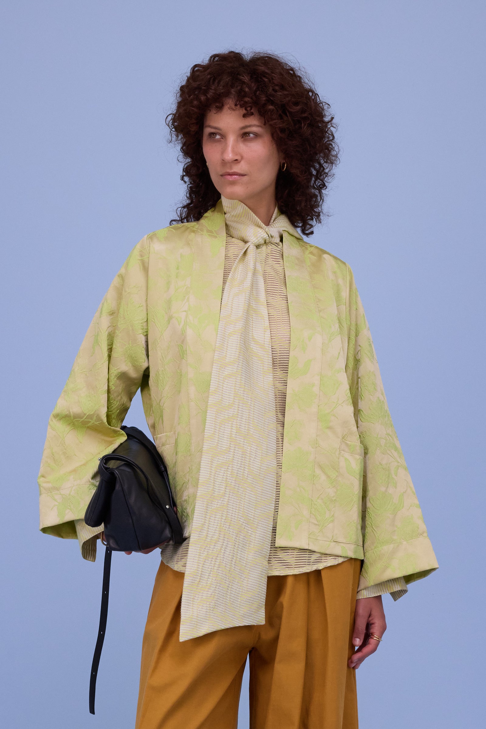 Flenn kimono in lime glow jacquard