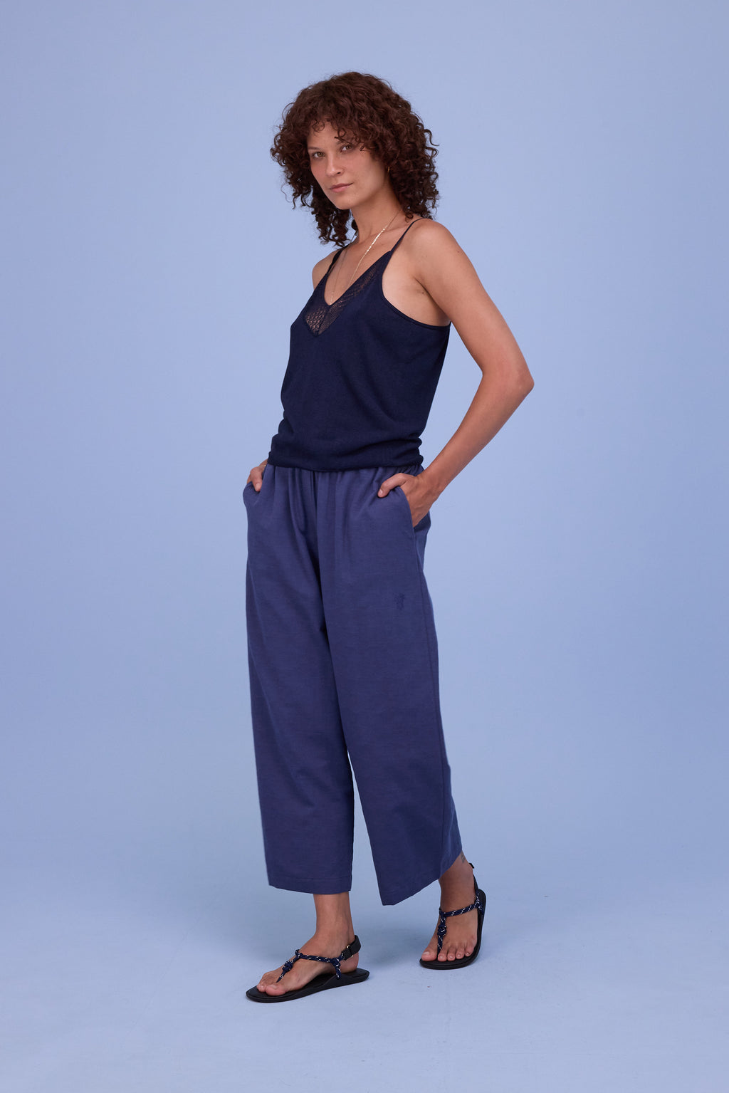 Honolulu top in dark navy