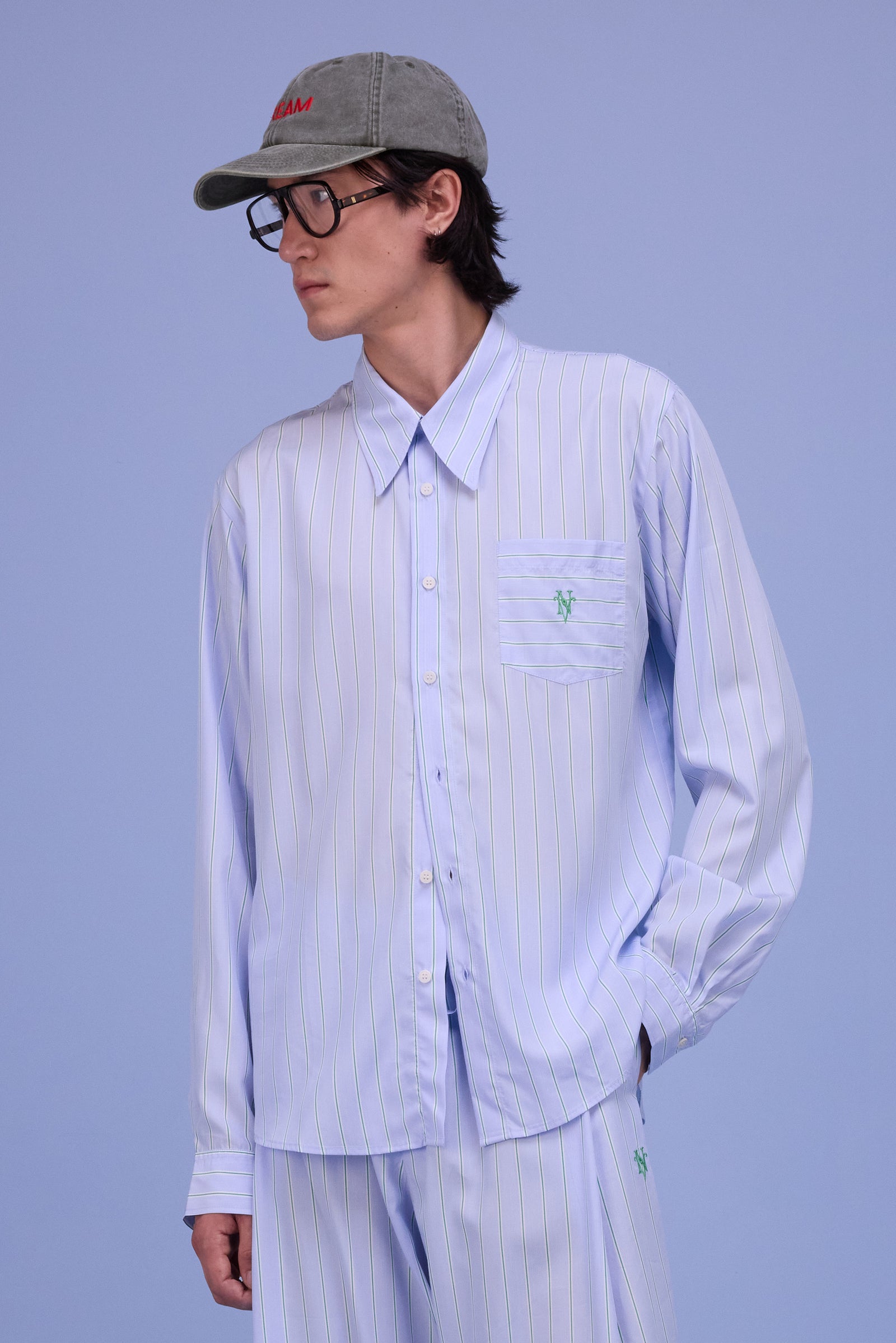 Godfried shirt in blue/green stripes