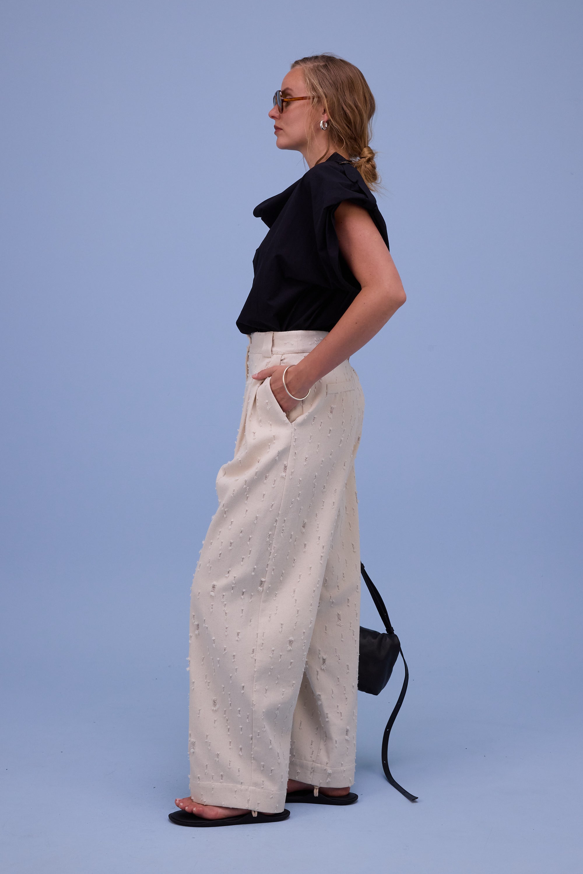 Harpo trousers in ecru ripped cotton